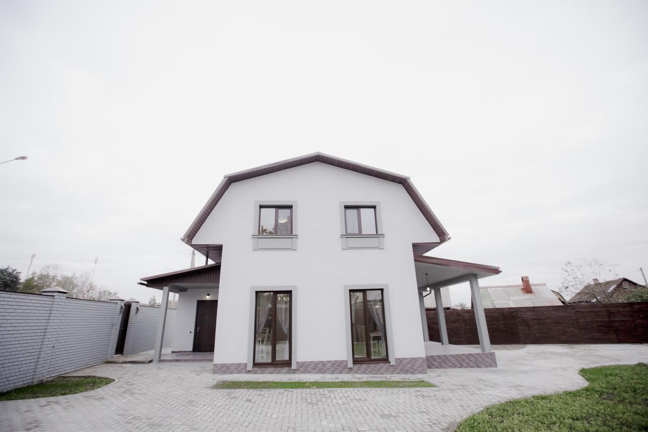 Shale Na Polotskoy Villa Bobruisk Exterior photo